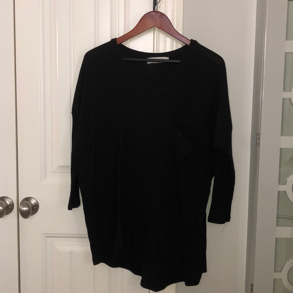 Oversized Ribbed Black Sweater with Big pocket